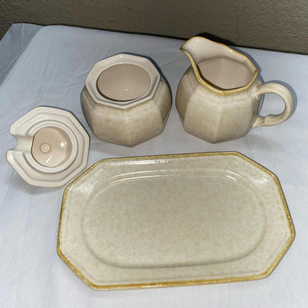 *1A Mikasa Romantics sugar bowl and creamer set includes tray 1980 - Picture 3 of 9